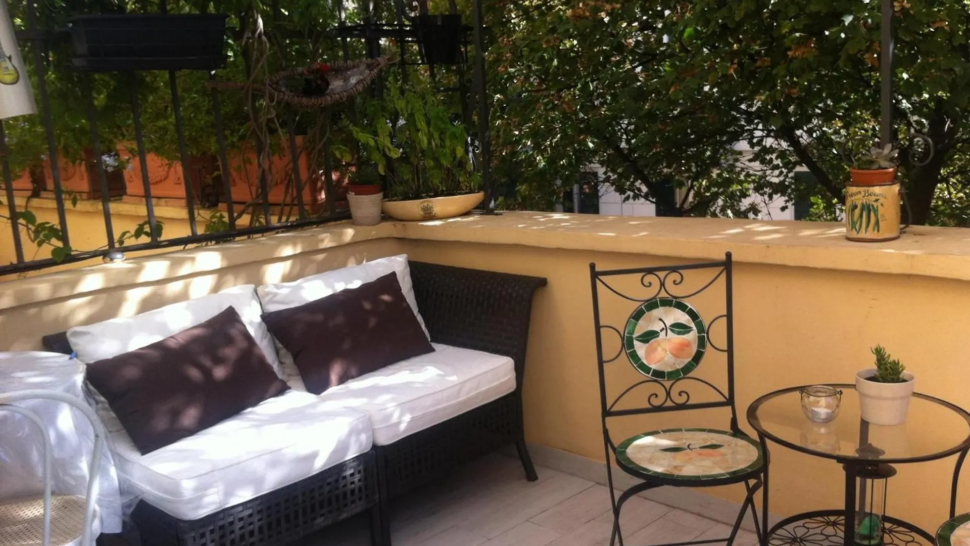 Big Johnny B Bed & Breakfast Rome